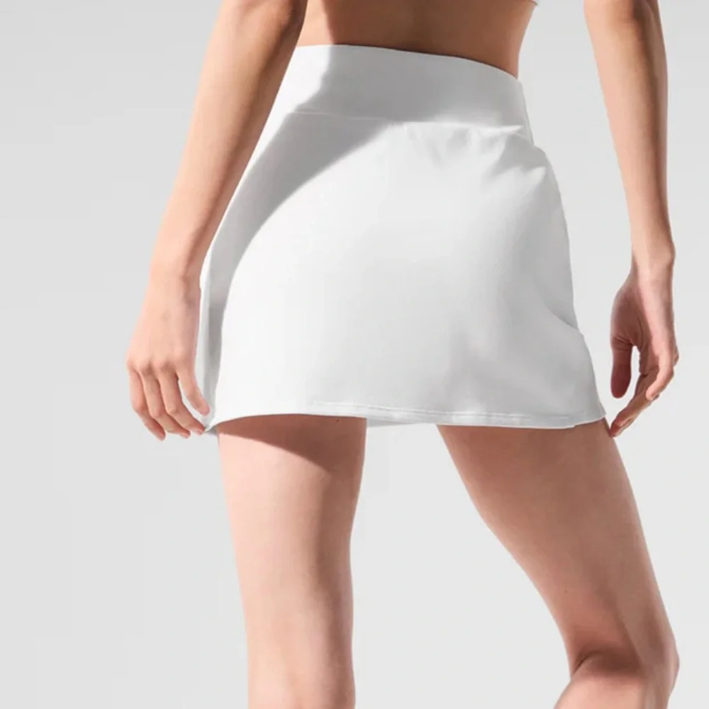 (NWT) ALO YOGA Airbrush High-Waist Good Form Tennis Skirt (with short attached)